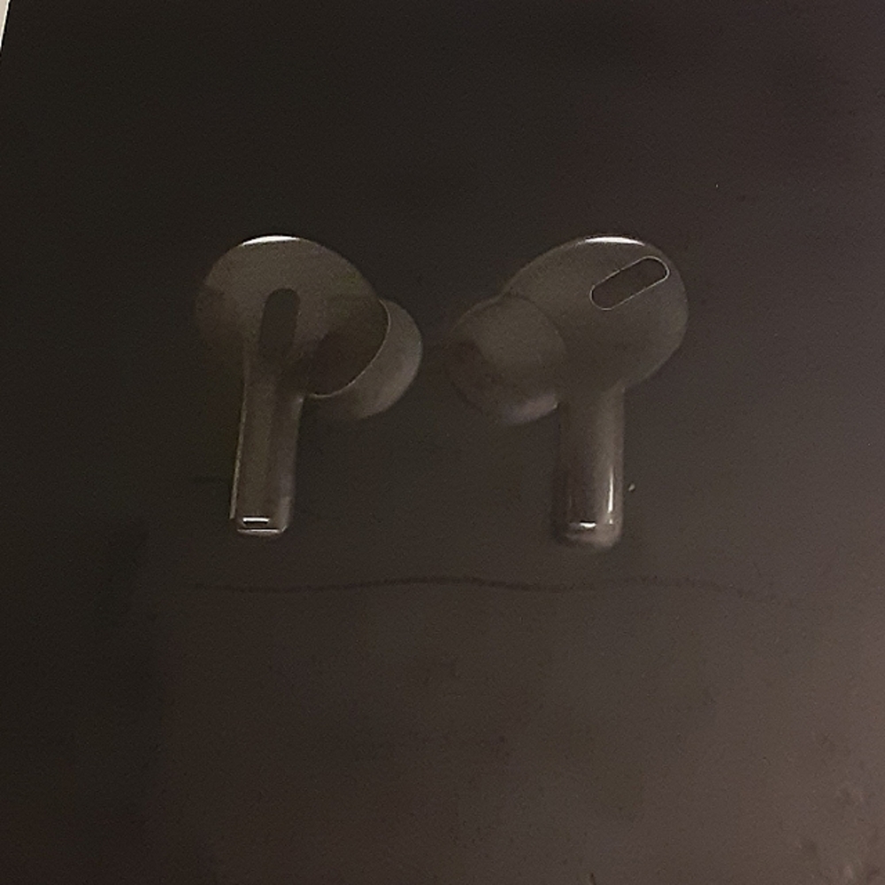 Brand New Wireless Earbuds